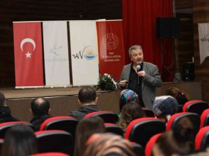 Prof. Dr. Necati Cemaloğlu: “Aileler Ve Öğretmenler Baş Model Niteliğindedir”