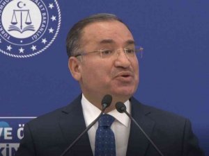 Adalet Bakanı Bozdağ: "Bugün Doğu Akdeniz Adeta Büyük Bir Göçmen Mezarlığına Dönmüş Durumdadır"