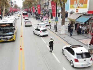 Malatya’da Polisten Dron Desteli Trafik Uygulaması