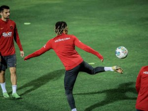 Galatasaray, Antalya Kampının İlk Antrenmanını Yaptı