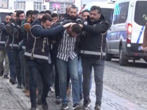 Çökertilen ’Baybekler’ Çetesi Üyeleri Adliyeye Sevk Edildi