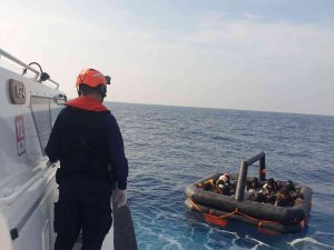 Didim’de 16 Düzensiz Göçmen Kurtarıldı