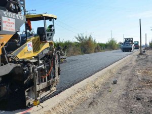 Büyükşehir, Asfalt Çalışmalarına Tarsus’ta Devam Ediyor