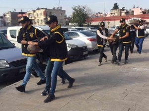 Anavatan Partisi İl Başkanlığını Kundakladığı Öne Sürülen 3 Kişi Yakalandı