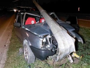 Sattığı Aracını Teslim Etmeye Götürürken Kaza Yaptı: 2 Yaralı