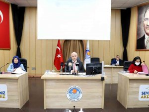 Gültak: "Çok Önemli Tesisleri Belediyemize Kazandırdık"