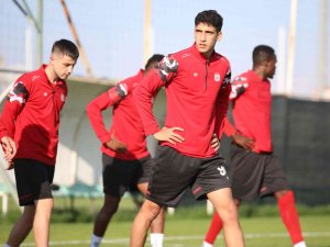 Sivasspor, Antalya’daki Son Çalışmasını Yaptı