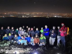 12 Kilometrelik Gece Yürüyüşü Şehir Stresinden Uzaklaştırdı