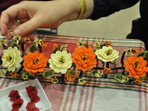 Yöre Halkının İğne Oyalarını Gün Yüzüne Çıkarıyorlar