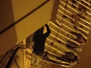 Kablo Hırsızları Cep Telefonu Kamerasında