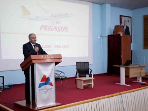 Ai̇çü’de “Dünya Sivil Havacılık Günü” Söyleşisi Düzenlendi