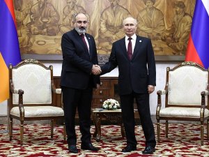 Putin Ve Paşinyan, Kırgızistan’da Görüştü