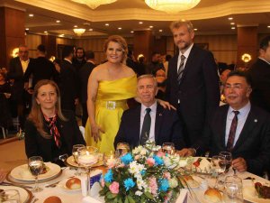Kocaeli’de Dikkat Çeken Sünnet Düğünü, Siyasiler Akın Etti