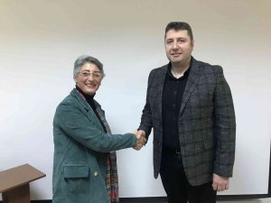 Gümüşhane Kent Konseyi Kadın Meclisi Başkanı Kentin Tek Kadın Mahalle Muhtarı Arzu Ay Oldu
