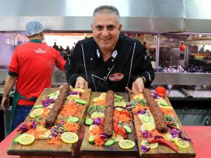 Tescili Boru Kebabını Yemeye Yurt Dışından Bile Geliyorlar