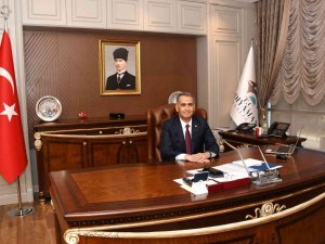 Vali Çuhadar’ın 10 Aralık Dünya İ̇nsan Hakları Günü Mesajı