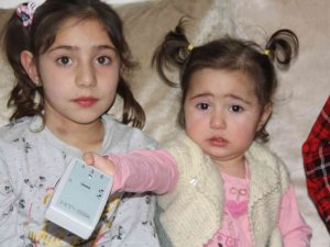 İ̇şitme Engelli Anne Ve Baba Ağlayan Bebeklerini Böyle Duyuyor