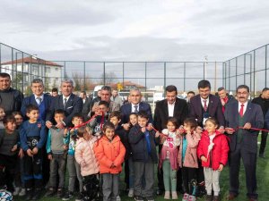 Kütahya’nın Siner Mahallesi’ne Halı Saha