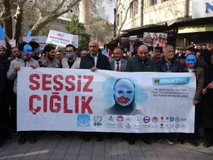 "Doğu Türkistan’daki Hak İhlalleri Adım Adım Soykırımdır"
