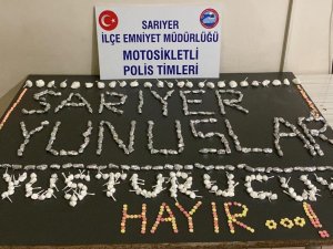 İ̇stanbul’da Kokain Operasyonu Kamerada: Yarım Milyon Liralık Ele Geçirildi