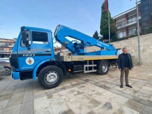 Ekrem İ̇mamoğlu’ndan Honaz’a Araç Desteği