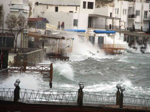 Muğla Kıyılarında Şiddetli Fırtına Uyarısı