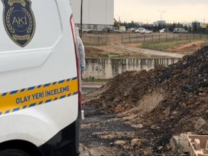 İ̇ki Gündür Kayıptı, Cansız Bedeni Duvar Dibinde Bulundu