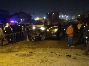 Malatya’da İşçi Servisi İle Otomobil Çarpıştı: 12 Yaralı