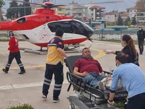 Kalp Krizi Geçiren Adamın Yardımına Ambulans Helikopter Yetişti