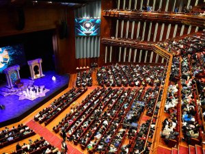 Konya Şehir Tiyatrosu Cumhurbaşkanlığı Külliyesi’nde Ankaralı Gençlerle Buluştu