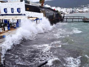Bodrum’u Fırtına Vurdu