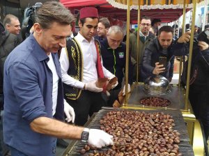 Bahçelievler’de Kestane Festivali’nde 5 Ton Kestane Dağıtıldı