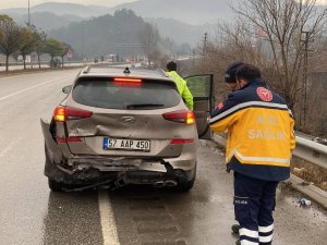 Eşeğe Çarpmamak İçin Yavaşlayan Cipe Otomobil Çarptı: 7 Yaralı
