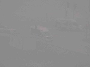 Yüksekova’da Yoğun Sis: Görüş Mesafesi 10 Metreye Kadar Düştü