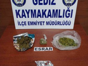 Gediz’de Bir Kişinin Üzerinde Uyuşturucu Yakalandı