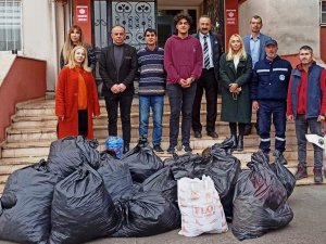 Engelliler İçin Bir Yılda 45 Bin Adet Mavi Kapak Topladılar