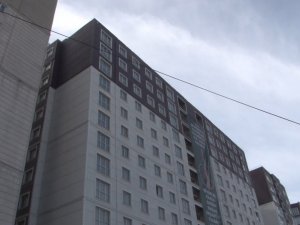 10’uncu Kattan Düşen Kadının O Anları Kameraya Yansıdı