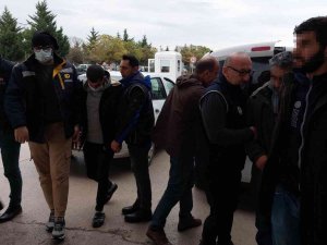 Samsun’da Deaş Operasyonunda Gözaltına Alınan 4 Yabancı Uyruklu Şahıs Adliyeye Sevk Edildi