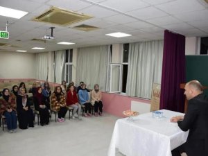 Kız Yurdunda Bulunan Öğrenciler İle Program Yapıldı