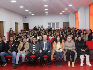 Yks’ye Hazırlanan Öğrencilere Yönelik Motivasyon Seminerleri Başladı