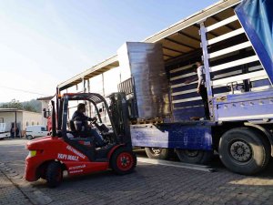 Spor Salonunun Fabrikaya Dönüştüğü Meslek Lisesinde 120 Bin Ahşap Oyuncak Üretildi