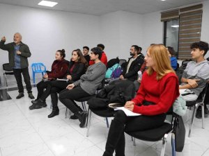 İ̇pekyolu Belediyesi Tiyatro Kulübü Kuruldu