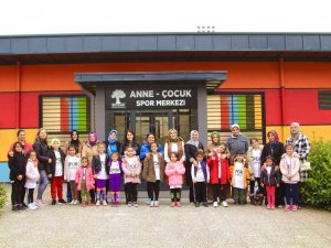 Hem Spor Yapıyor Hem De Çocuklarına Örnek Oluyorlar