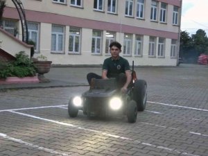 Lise Öğrencisi Hurdaya Ayrılan Parçalardan Araba Yaptı