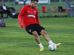 Kayserispor’da Onur Bulut Ve Emrah Başsan’ın Sözleşmeleri Uzatılıyor