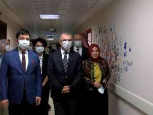 Maltepe Kaymakamı Tiryaki: "Hastanede Tedavi Gören Çocuklarımızın Eğitimleri De Burada Devam Ediyor"