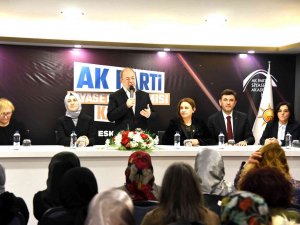 Ak Parti Eskişehir’de ‘Siyaset Akademisi Kadın’ Programı Gerçekleştirildi