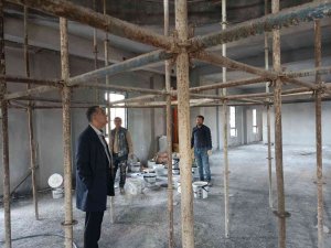 Vali Çuhadar, Okul Ve Cami İnşaatlarında İncelemelerde Bulundu