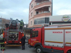 İ̇ş Yerinde Yangın Paniği