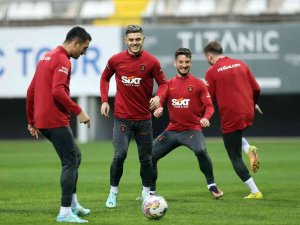 Galatasaray, Hazırlıklarını Sürdürüyor